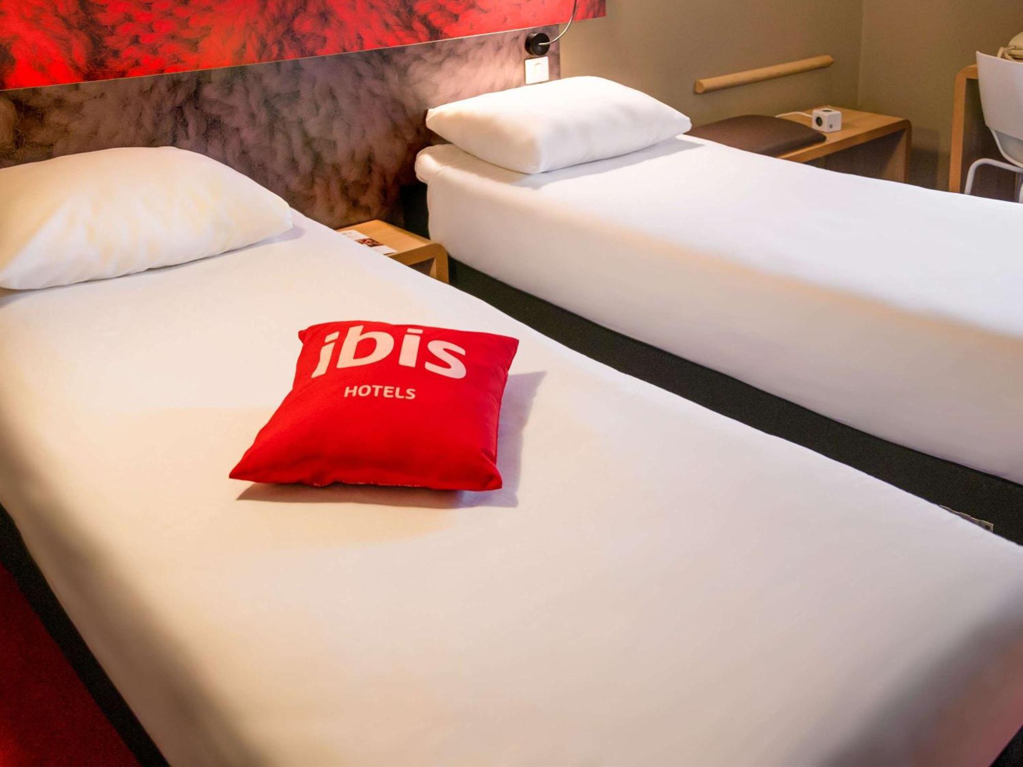 Ibis Saint-Omer Centre Exteriör bild